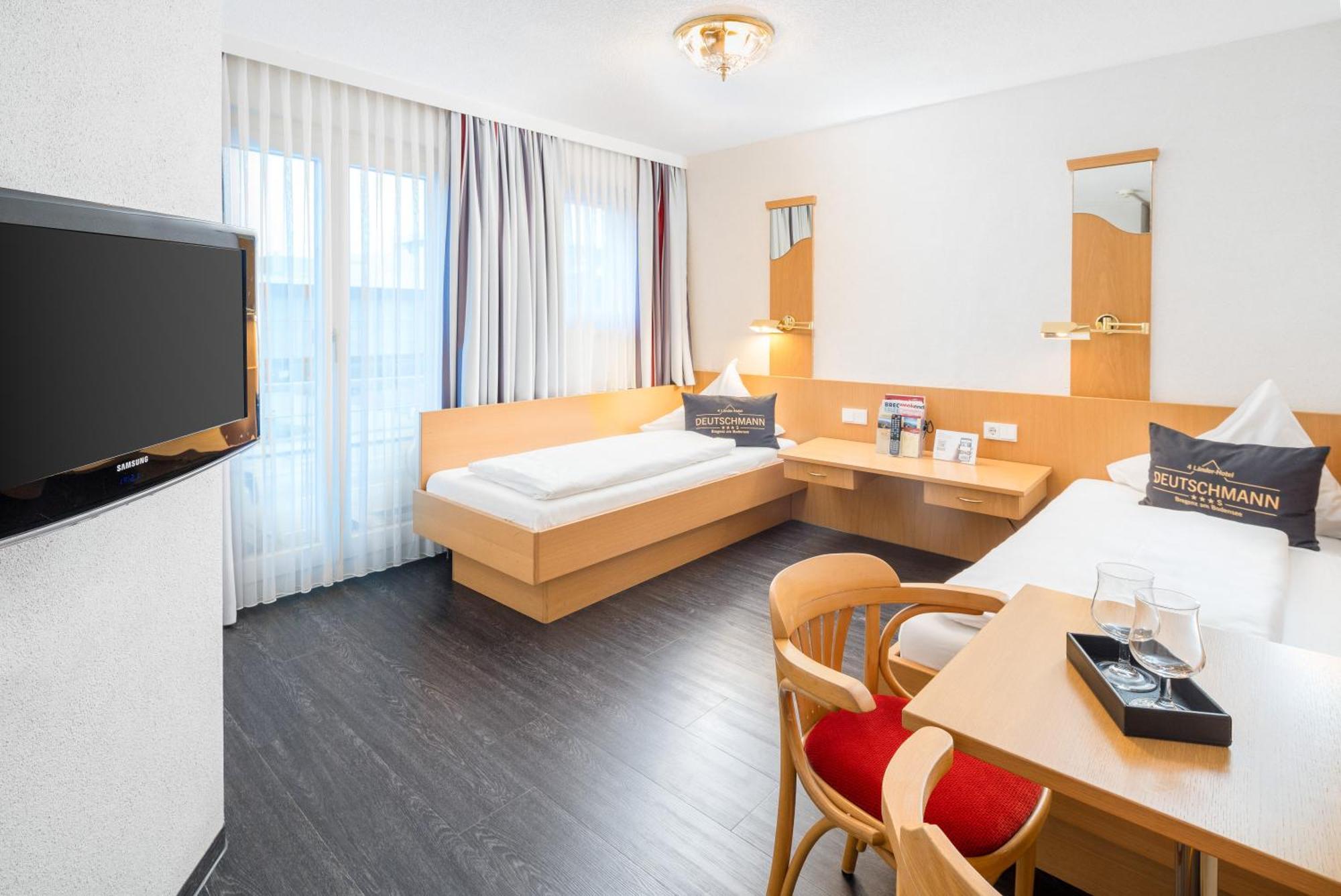 4-Laender-Hotel Deutschmann Bregenz Esterno foto